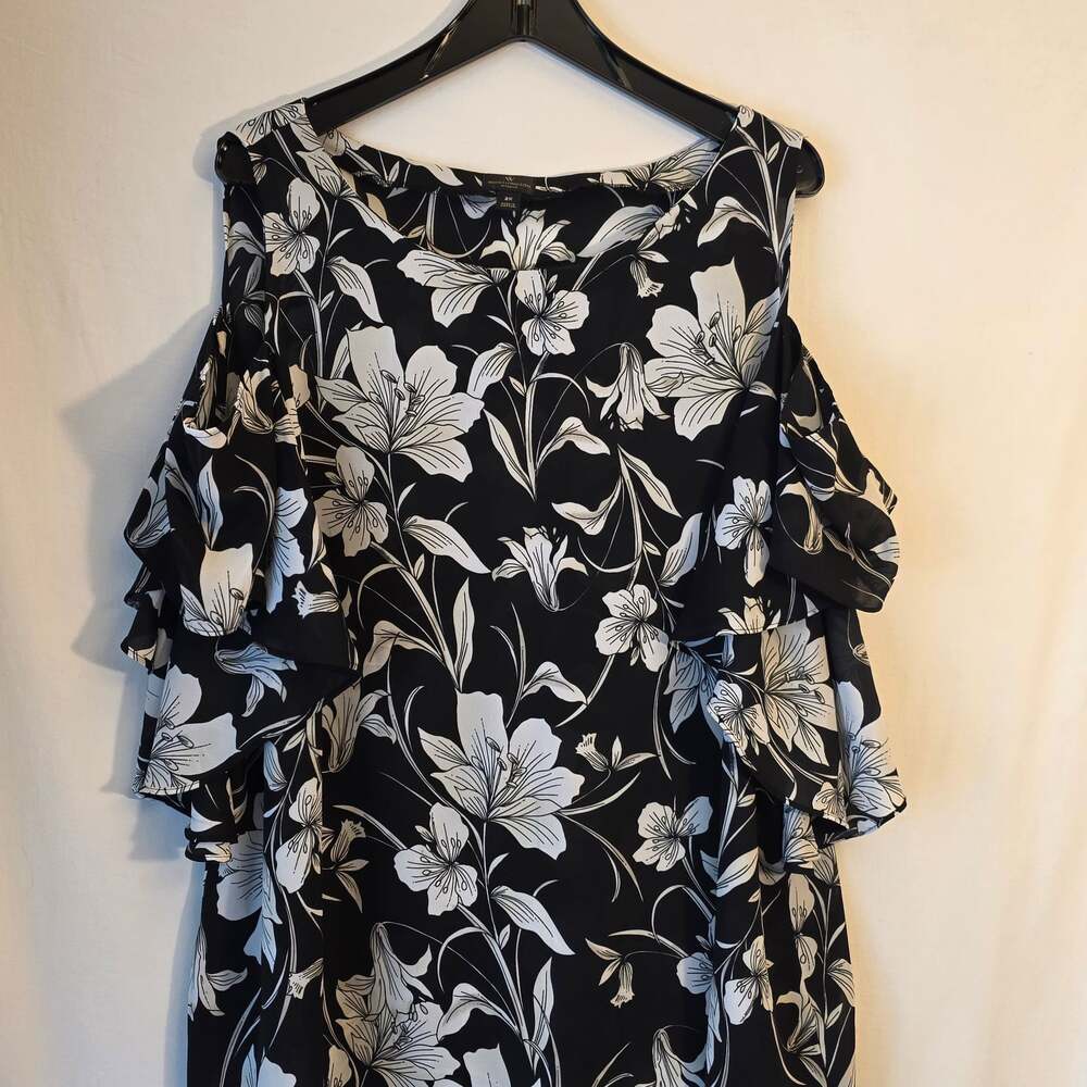 Worthington Woman Black and White Floral Print Cold Shoulder Dress